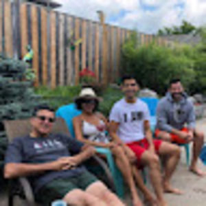 Meet your Posher, Alvaro